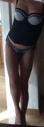 Laura (38 years) (Photo!) offer escort, massage or other services (#2499989)